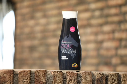 Cavalor Equi Wash + pomp 2 ltr.