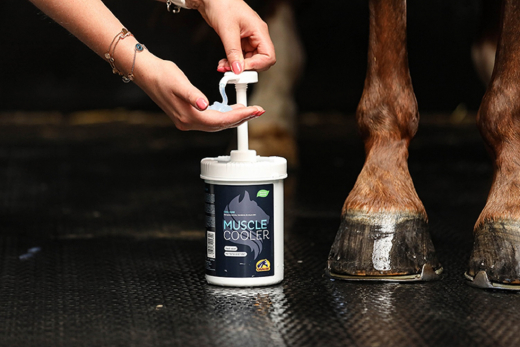 Cavalor Muscle Cooler + Pumpe 1 ltr.
